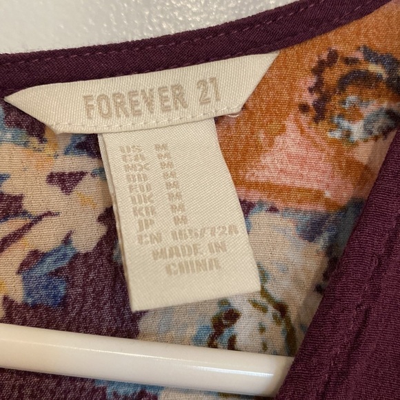 Forever 21 V-Neck Floral Print Romper - Picture 3 of 4